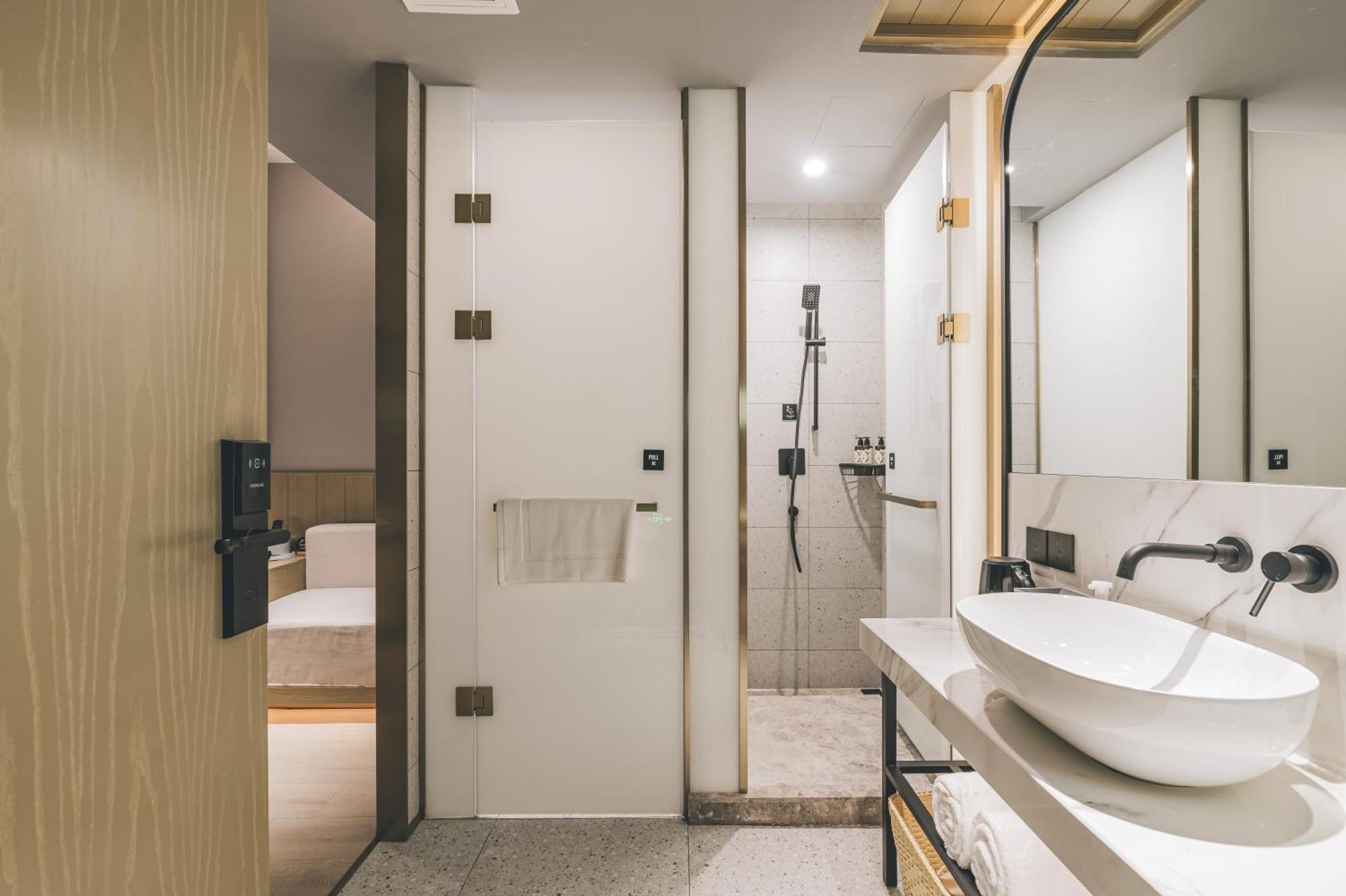 Atour X Hotel The Bund East Nanjing Road شانغهاي المظهر الخارجي الصورة